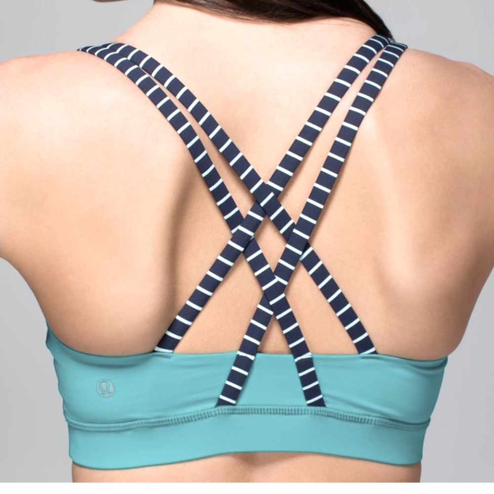 RARE 🦄 EUC Lululemon Energy bra with striped Strappy Bra Blue Tropics Size 8